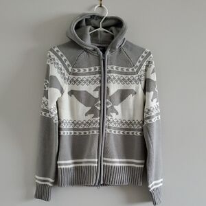 Bluenotes Gray and White Zip-Up Tribal Print Sweater With Hoodie Sz M Casual